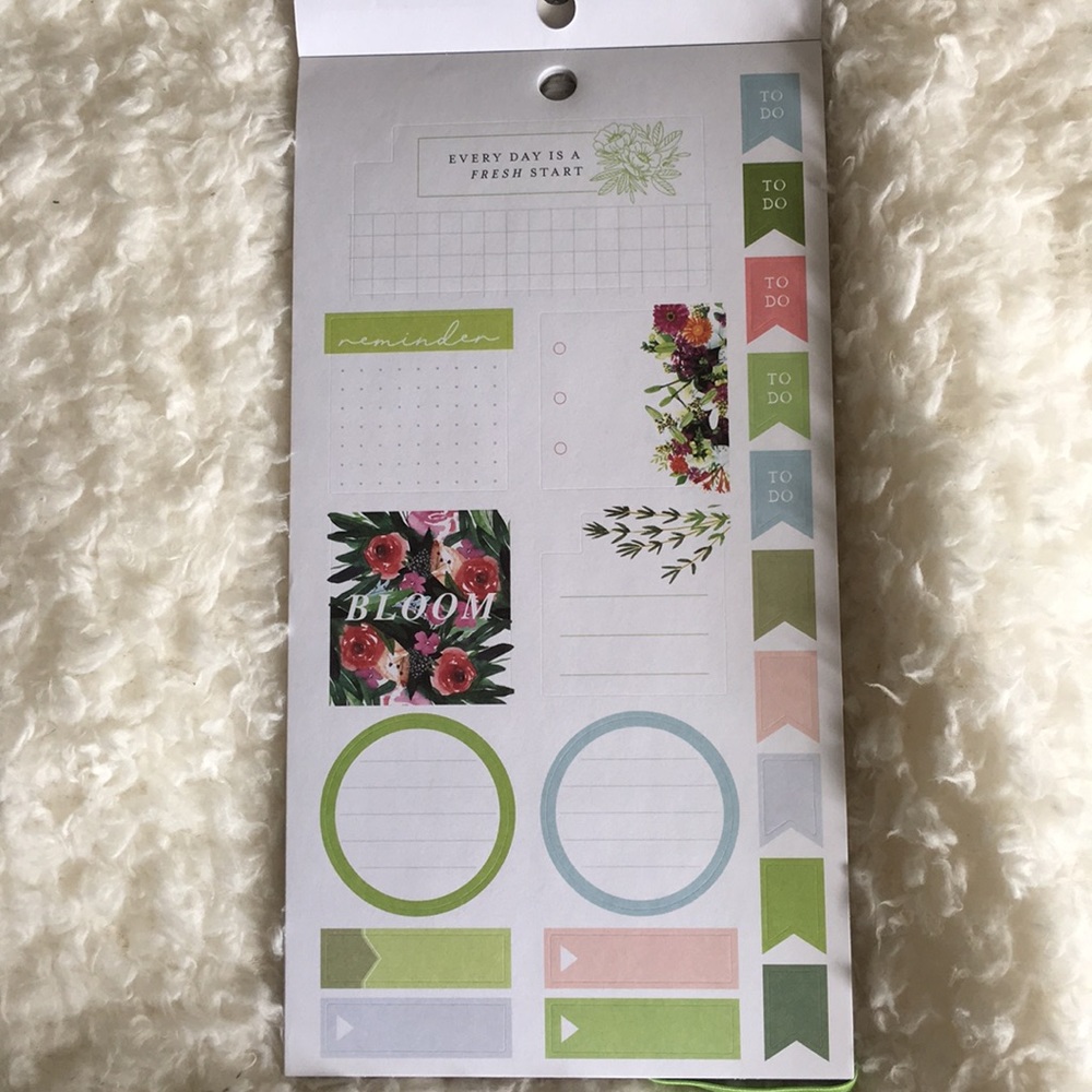 The Happy Planner Gardening 2 2019 - Picture 6 of 16